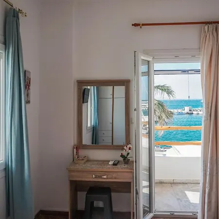 公寓 In The Marina Naxos City